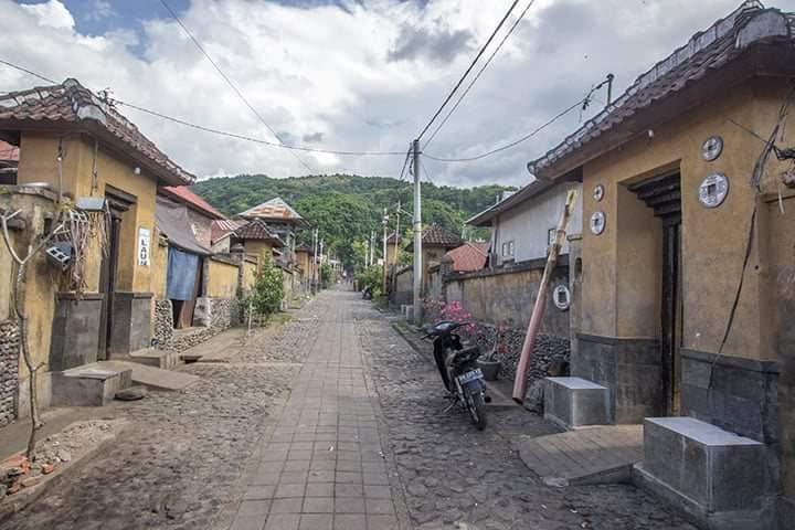 Suasana rumah-rumah di Desa Julah, Kecamatan Tejakula, Buleleng. Desa ini salah satu gugusan desa tua yang sudah ada pada tahun 844 Saka atau 923 Masehi. (facebook)
