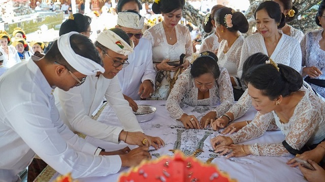 Prosesi ngajum serangkaian Pelebon Nyawa Ida Tjokorda Ngurah Jambe Pemecutan (Raja Denpasar IX) pada Kamis (15/6/2023).