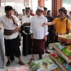 Pelaksanaan pasar murah di Balai Banjar Kertasari, Kelurahan Peguyangan, Kota Denpasar, Minggu (30/7/2023).