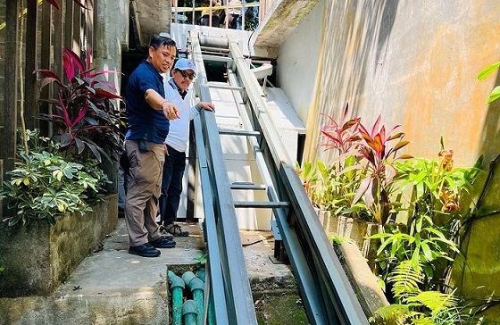 Wagub Bali Cok Ace saat meninjau TKP kecelakaan lift di Ayu Terra Resort, Ubud, pada Sabtu, 2 September 2023.