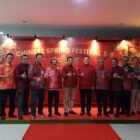 Rektor Unud bersama jajaran foto bersama, saat menghadiri perayaan Tahun Baru Imlek atau Chinese Spring Festival Tahun 2025.