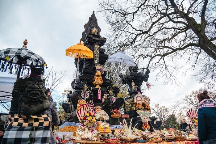 Pura Shanta Citta Bhuwana di Belanda.