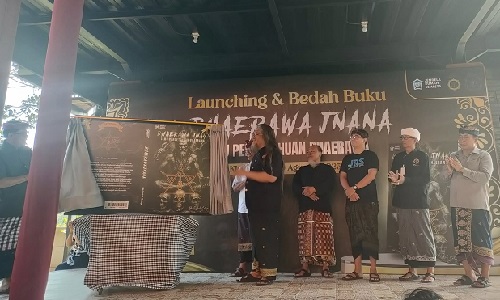 Acara peluncuran dan bedah buku Bhaerawa Jnana karya Ida Dukuh Celagi, Sabtu (30/8/2025) di Pasraman Sri Taman Ksetra, Desa Pikat, Klungkung.