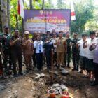 Pemkab Jembrana berkolaborasi dengan TNI AD melalui Kodim 1617 Jembrana melaksanakan peletakan batu pertama (groundbreaking) pembangunan Jembatan Perintis Garuda, Senin 30 Maret 2026.