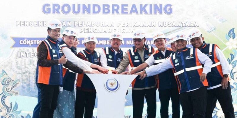 Grounbreaking pengembangan Pelabuhan Perikanan Nusantara (PPN) Pengambengan di Kabupaten Jembrana, Bali.